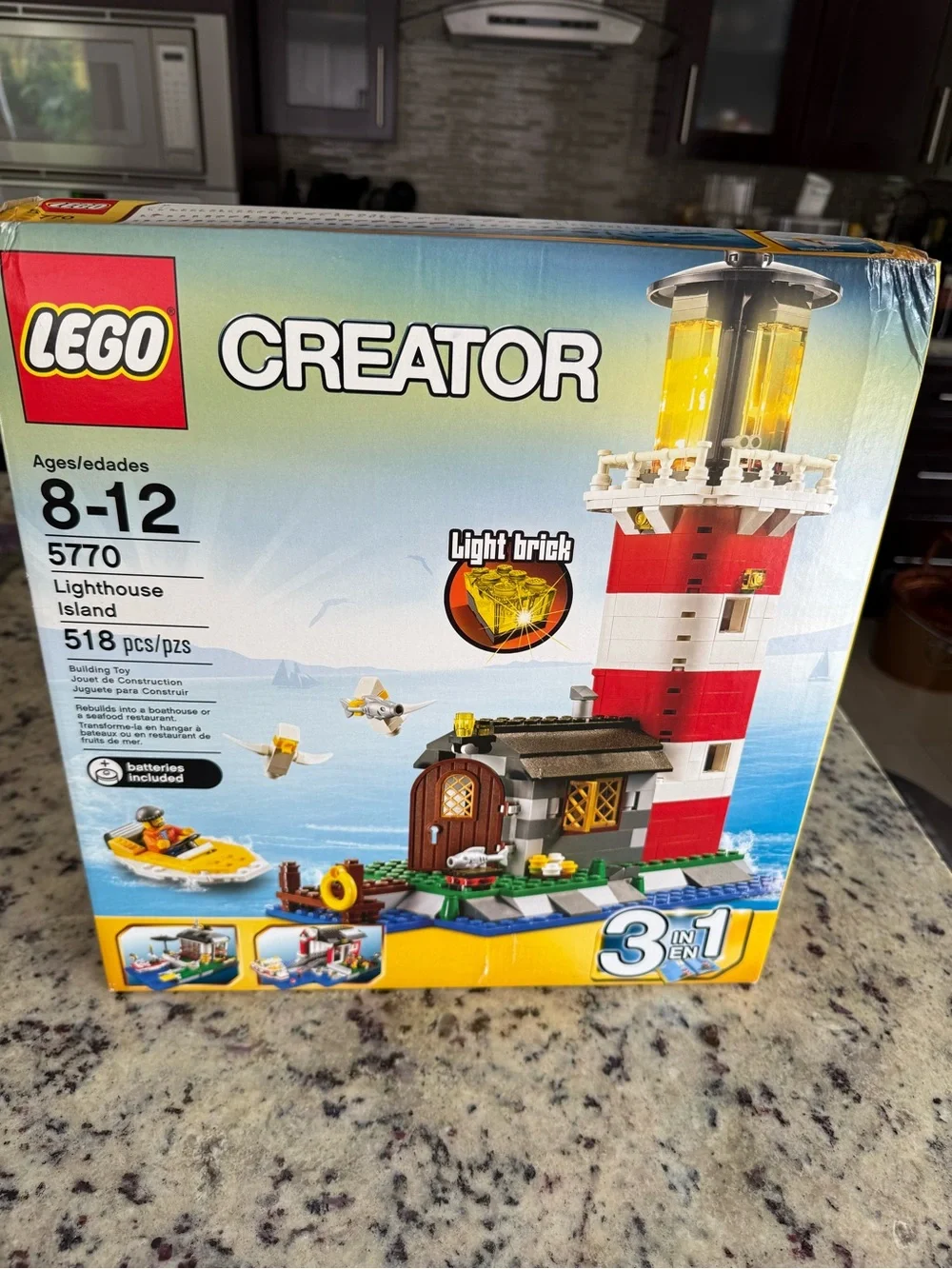 LEGO Creator: Lighthouse Island (5770) - 3-in-1 Set - NISB Flawed Box-See Pics